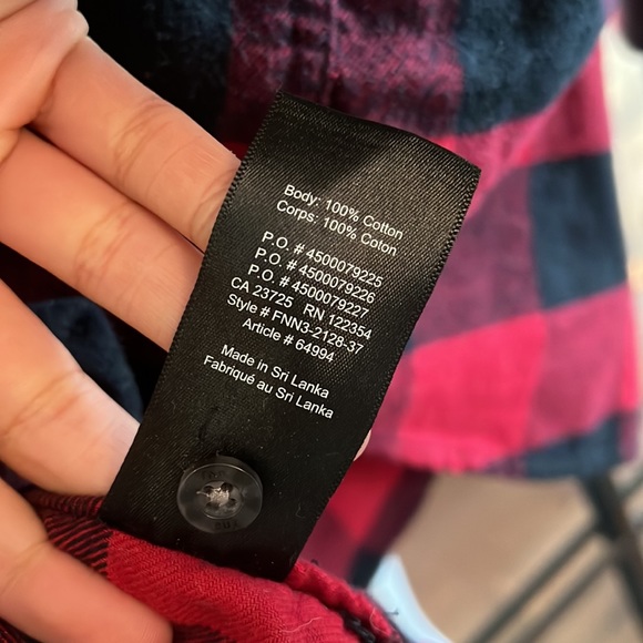 Red and black flannel shirt, xs Tna - Picture 5 of 6